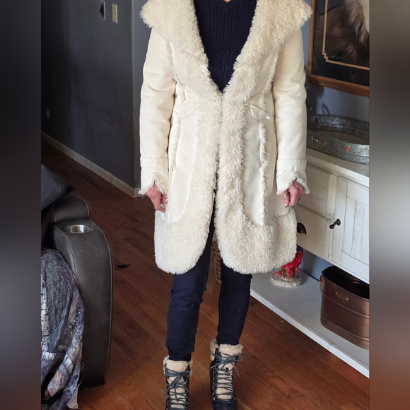 bebe Cream Penny Lane Coat, Size MED - Picture 2 of 7